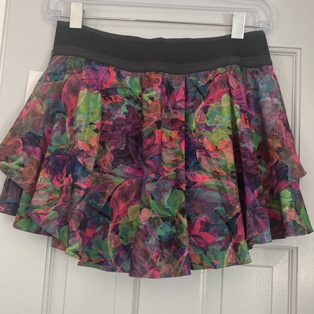 Lululemon Court Rival HR tennis skirt